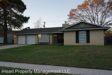 Main picture of 6711 Spring Haven St