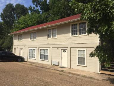 Main picture of 221 Caldwell Dr
