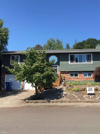 Main picture of 5503 Sugar Plum St SE