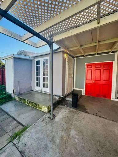 Main picture of 5256-5260 Groveland Drive Apartments