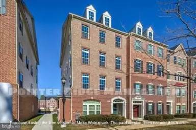 Main picture of 900 Hall Station Dr