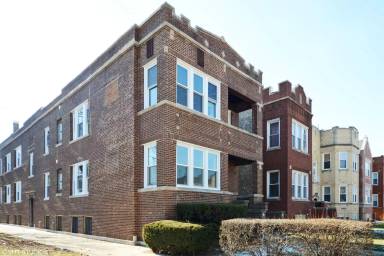 Main picture of 4101 W Barry Ave