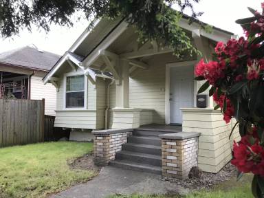 Main picture of 5223 11th Ave NE