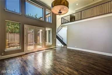 Main picture of 10530 Barrywood Dr