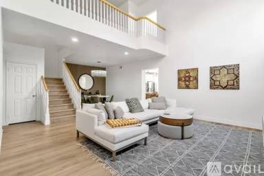 Main picture of 1900 Saint Simons Pl