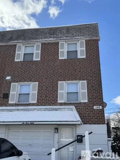 Main picture of 648 Lawler St