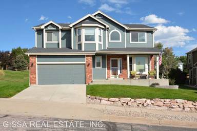 Main picture of 8135 Trafalger Dr