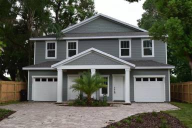 Main picture of 100 E Orlando St