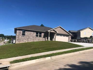 Main picture of 2056 Hampshire Dr