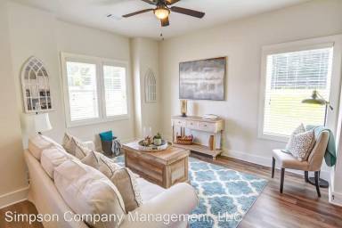 Main picture of Oakwood Commons By Stella Homes
