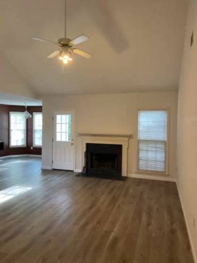 Main picture of 140 Wakefield Dr
