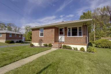 Main picture of 5905 Daybreak Ter