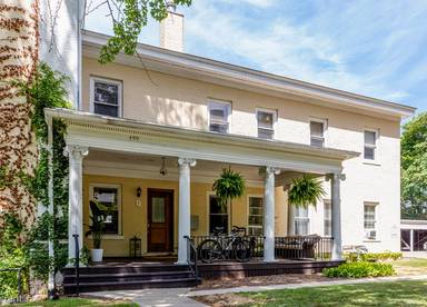 Main picture of 499 E Ann St