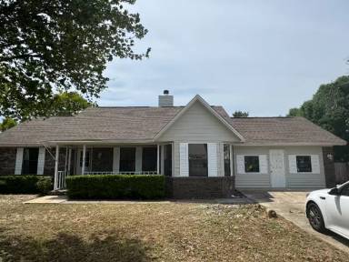 Main picture of 4817 Young Rd