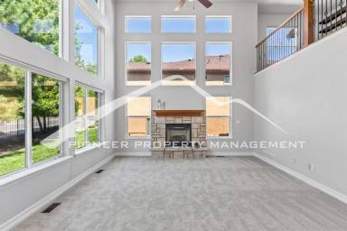 Main picture of 7436 Centennial Glen Dr