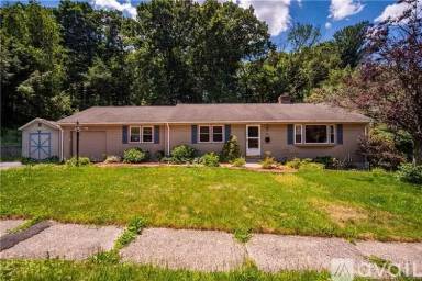 Main picture of 70 Ivy Rd