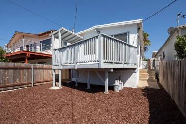 Main picture of 3662 Moultrie Ave