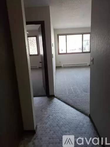 Main picture of 1411 E Rushmore Dr