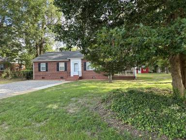 Main picture of 205 Danray Dr