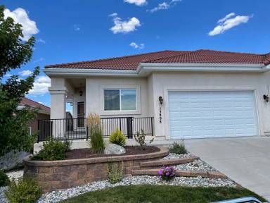 Main picture of 13898 Paradise Villas Grv