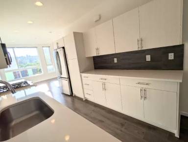 Main picture of 3212A 15th Ave W