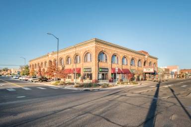 Main picture of 111 Broadway Ave