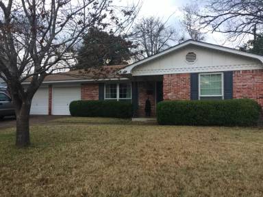 Main picture of 1802 Burbank St