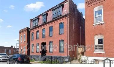 Main picture of 2317 Indiana Ave