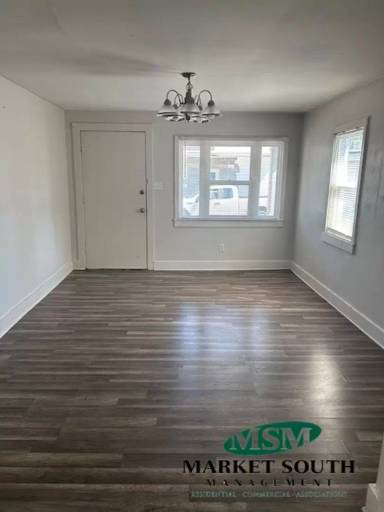 Main picture of 1513 Vine St