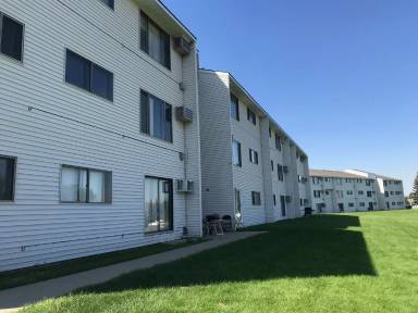 Main picture of 2010 10th Ave E