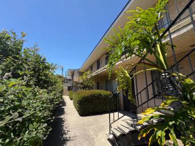 Main picture of 3820 8th Ave