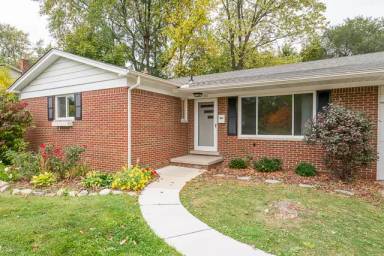 Main picture of 900 Patricia Ave
