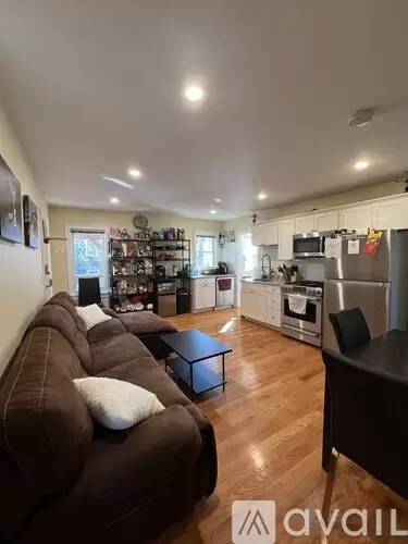 Main picture of 30 Cambridge Ter