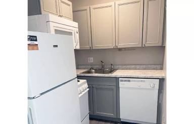 Main picture of 332 Ludlow Ave
