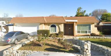 Main picture of 1626 W Augusta Dr