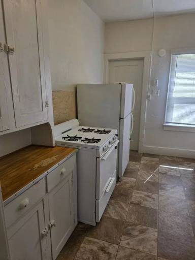 Main picture of 1106 N Michigan St
