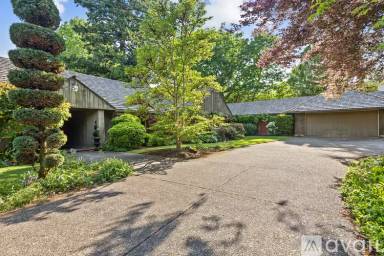 Main picture of 6432 SW Bancroft St