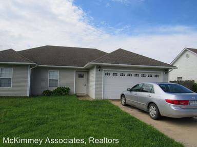 Main picture of 103 Lake Ct