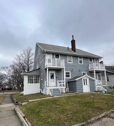Main picture of 2215 Radnor Rd