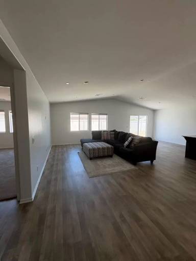 Main picture of 1460 Caprice Ct