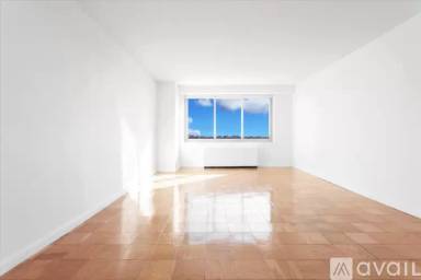 Main picture of 2500 Netherland Ave
