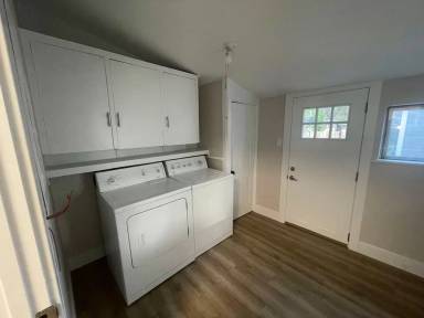 Main picture of 520 16th St