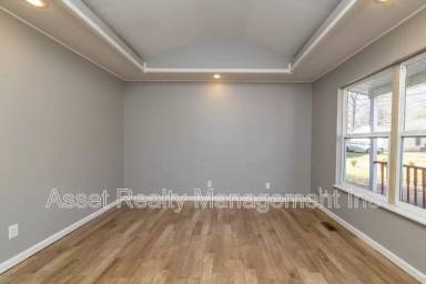 Main picture of 5601 Ludbury Ln