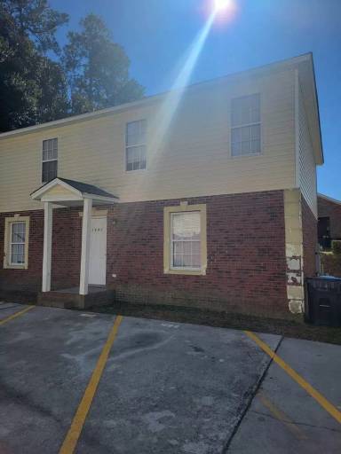 Main picture of 1411 Wingate St