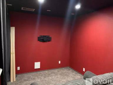 Main picture of 6083 Kensinger Pass