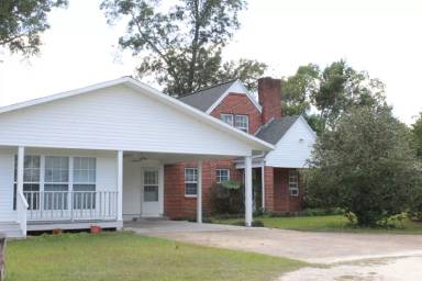 Main picture of 2616 Highway 73
