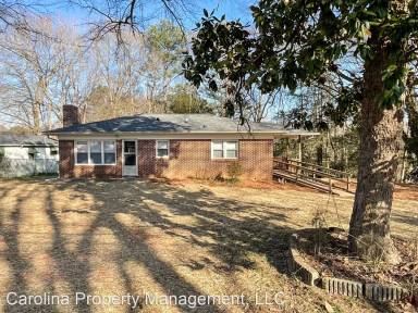 Main picture of 110 S Spargo St