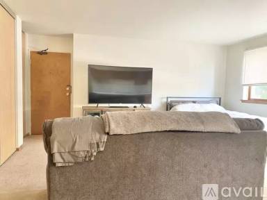 Main picture of 500 2nd St