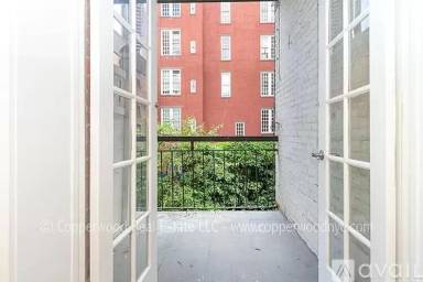 Main picture of 428 East 89th St