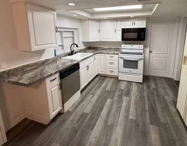 Main picture of 13821 Peace Blvd